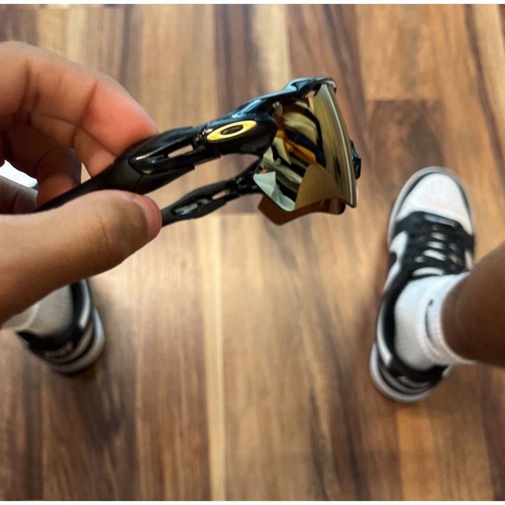 Sunglasses - Picture 5 of 5